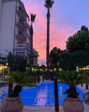 Гостиница Hotel La Rotonda  Чепагатти
